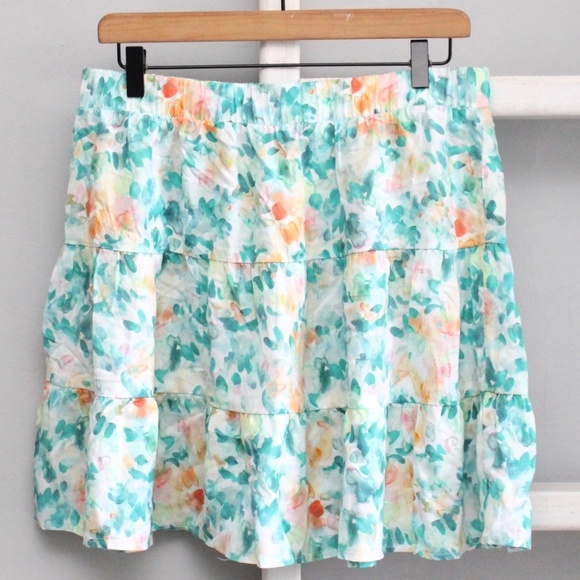 Anthropologie Cloth & Stone Green White Floral A-Line Mini Tiered Skirt SZ Large - Picture 2 of 9